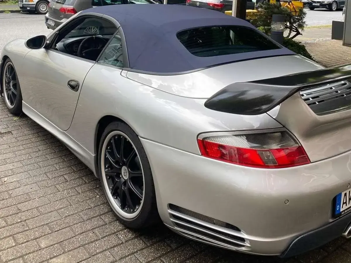 Gebraucht Porsche 996 360 PS (264 kW) 2002 Arktissilbermetallic Cabrio