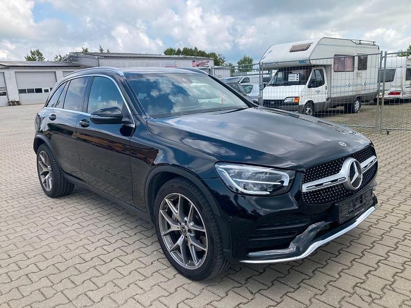 Schwarz Gebraucht 2019 Mercedes GLC220 AMG SUV | 26.061 € (Etwas zu teuer) - Bild 1/4