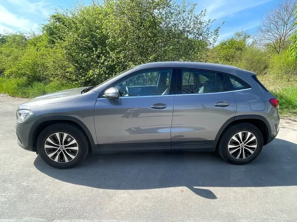 Gebraucht Mercedes GLA250 218 PS (160 kW) 2022 Grau SUV
