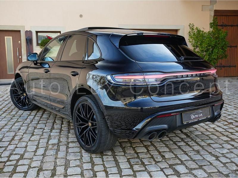 Gebraucht Porsche Macan 441 PS (324 kW) 2023 Schwarz SUV