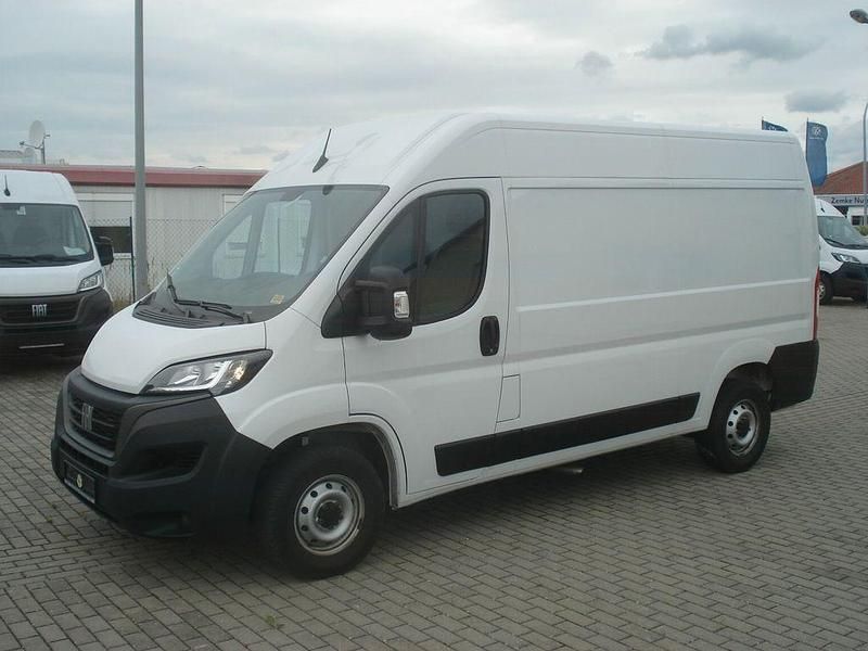 Weiß Gebraucht 2022 Fiat Ducato Van | 18.981 € (Superpreis) - Bild 1/4