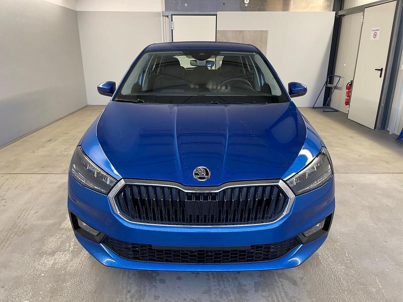 Neu Skoda Fabia Selection 95 PS (69 kW) 2025 [8x8x] race blue metallic [8x8x] race blue metallic Kleinwagen
