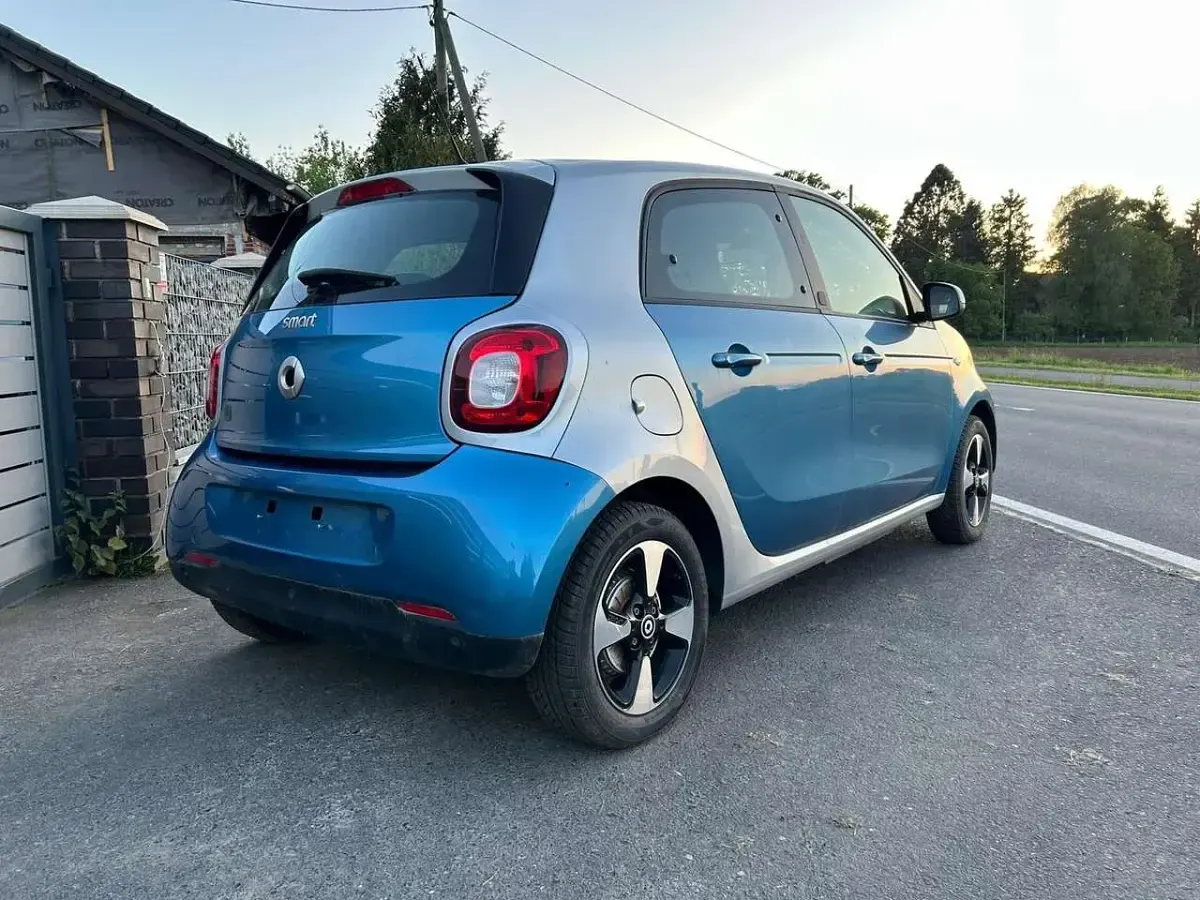 Gebraucht Smart ForFour Electric Drive Passion 60 kW (82 PS) 2020 Blau Kleinwagen