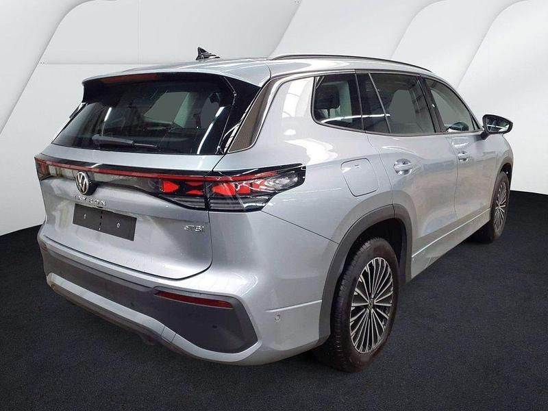 Gebraucht VW Tayron Life 150 PS (110 kW) 2025 Silber SUV