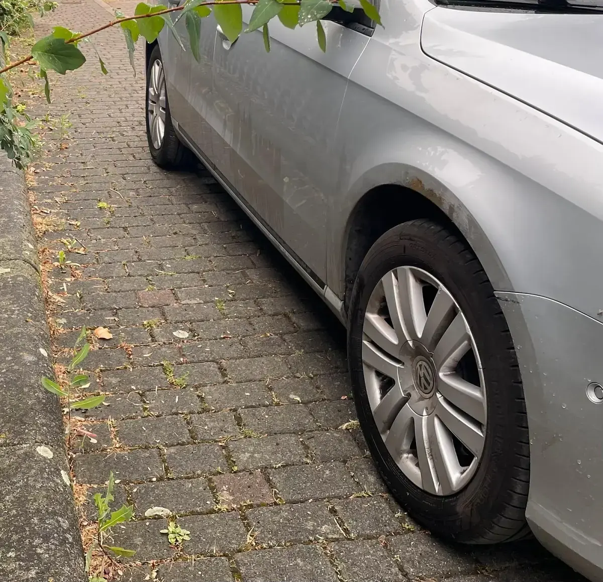 Gebraucht VW Passat 143 PS (105 kW) 2012 Silber Kombi