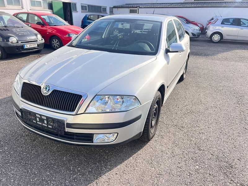 Gebraucht Skoda Octavia Ambiente 102 PS (75 kW) 2005 Silber Limousine