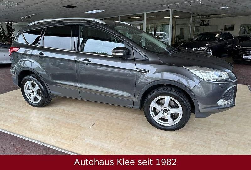Gebraucht Ford Kuga 120 PS (88 kW) 2015 Grau SUV