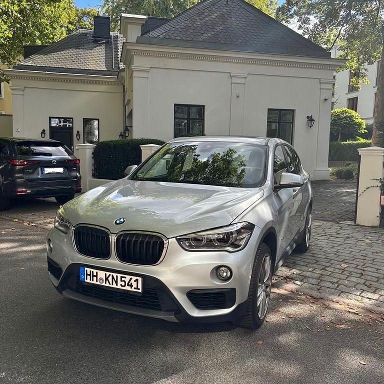 Silber Gebraucht 2017 BMW X1 SUV | 15.700 € (Fairer Preis) - Bild 1/4