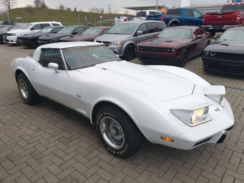Second-hand Corvette C3 224 CP (164 kW) 1978 Alb Coupe