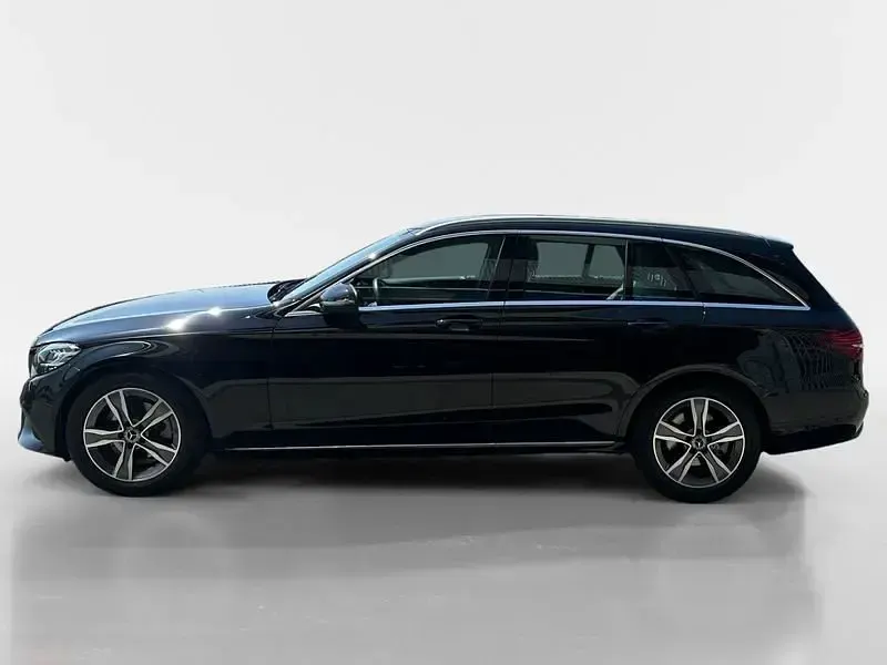 Gebraucht Mercedes C180 Avantgarde 156 PS (114 kW) 2020 Schwarz Kombi