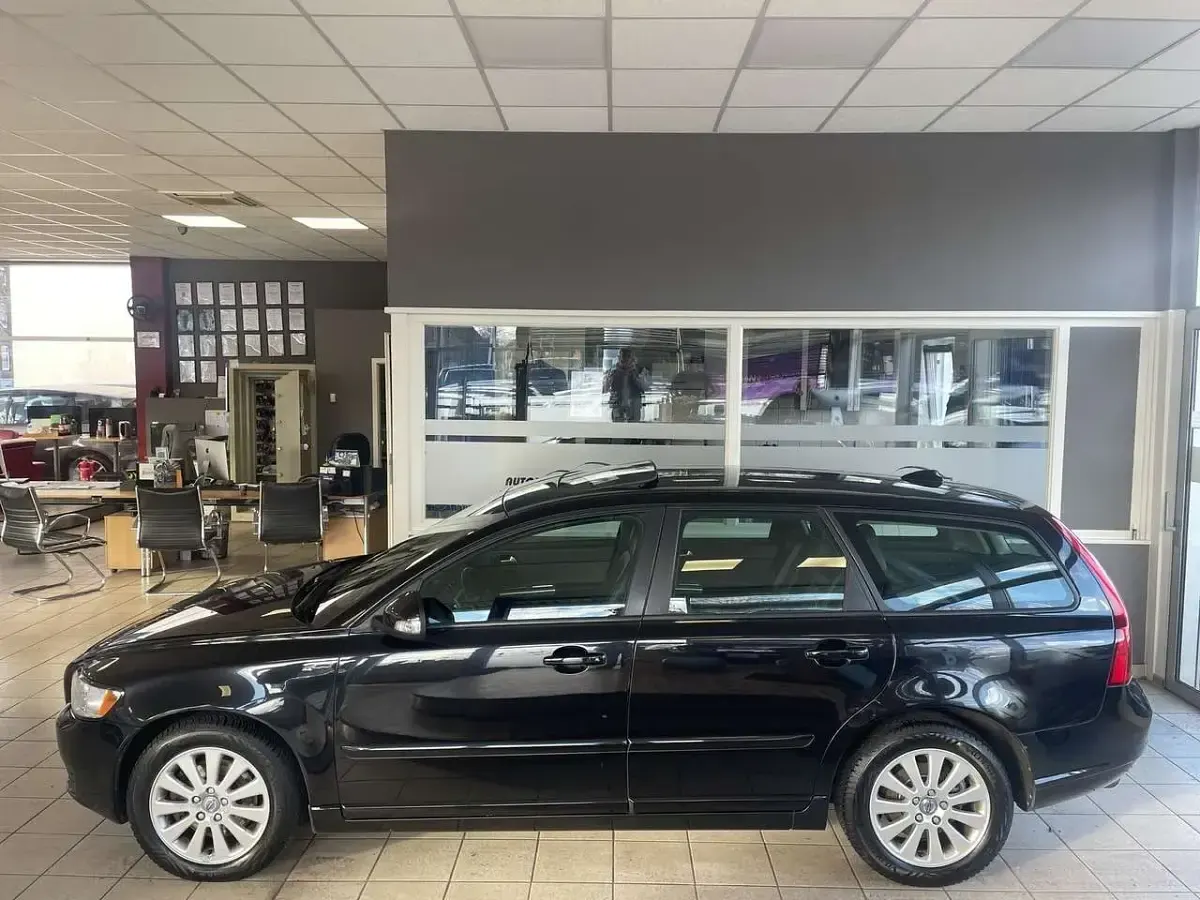 Gebraucht Volvo V50 150 PS (110 kW) 2012 Schwarz Kombi