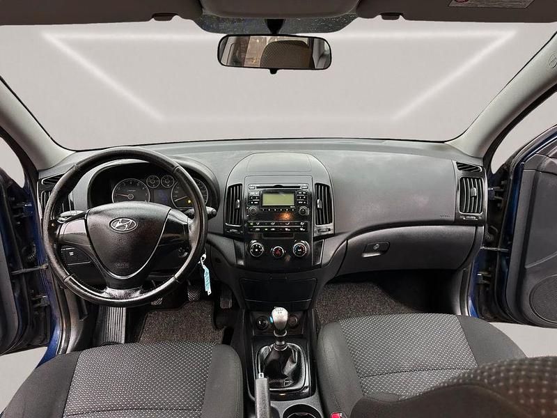 Gebraucht Hyundai i30 Edition+ 126 PS (92 kW) 2009 Blau Kombi