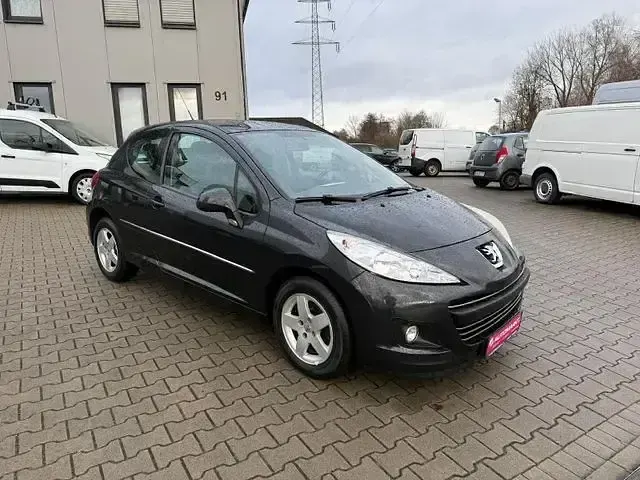 Gebraucht Peugeot 207 Style 184 PS (135 kW) 2011 Schwarz