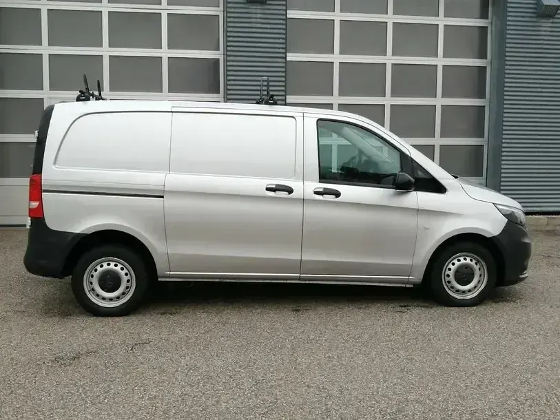 Brugt Mercedes Vito 114 HK (83 kW) 2018 Sølv Van