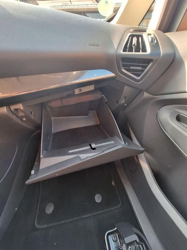 Gebraucht Ford C-MAX Titanium 150 PS (110 kW) 2015 Rot Van / Kleinbus