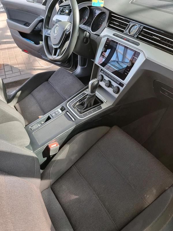 Gebraucht VW Passat Comfortline 150 PS (110 kW) 2017 Schwarz Kombi