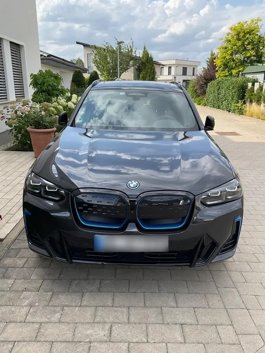 Gebraucht BMW iX3 Impressive 210 kW (286 PS) 2022 Grau SUV