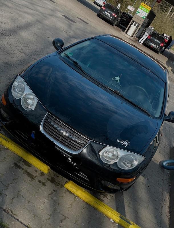 Schwarz Gebraucht 2002 Chrysler 300M Limousine | 2.800 € - Bild 1/3