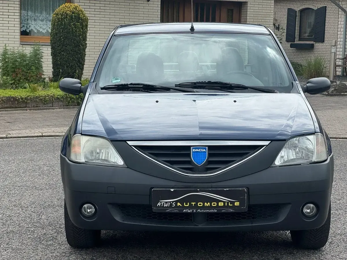 Occasion Dacia Logan Lauréate 75 ch (55 kW) 2006 Bleue Berline