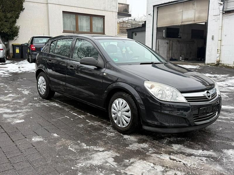 Gebraucht Opel Astra 90 PS (66 kW) 2009 Schwarz Kleinwagen