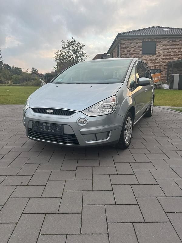 Silber Gebraucht 2006 Ford S-MAX Trend Van / Kleinbus | 4.990 € (Fairer Preis) - Bild 1/4