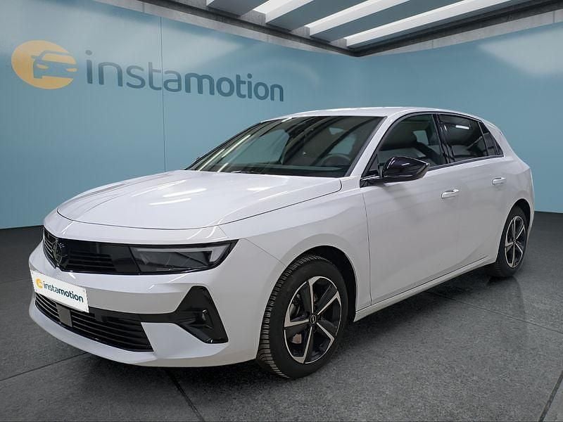 Weiß Gebraucht 2024 Opel Astra Limousine | 23.799 € (Fairer Preis) - Bild 1/4
