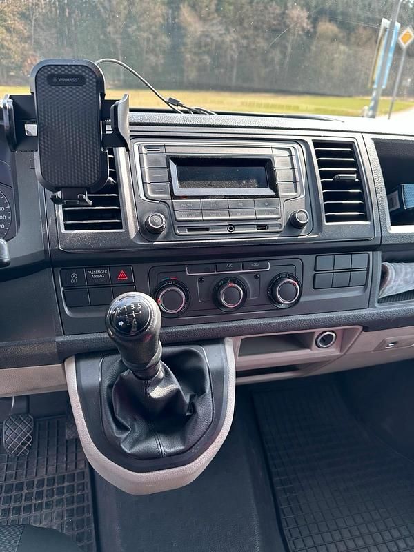 Gebraucht VW Transporter 114 PS (83 kW) 2017 Weiß Van