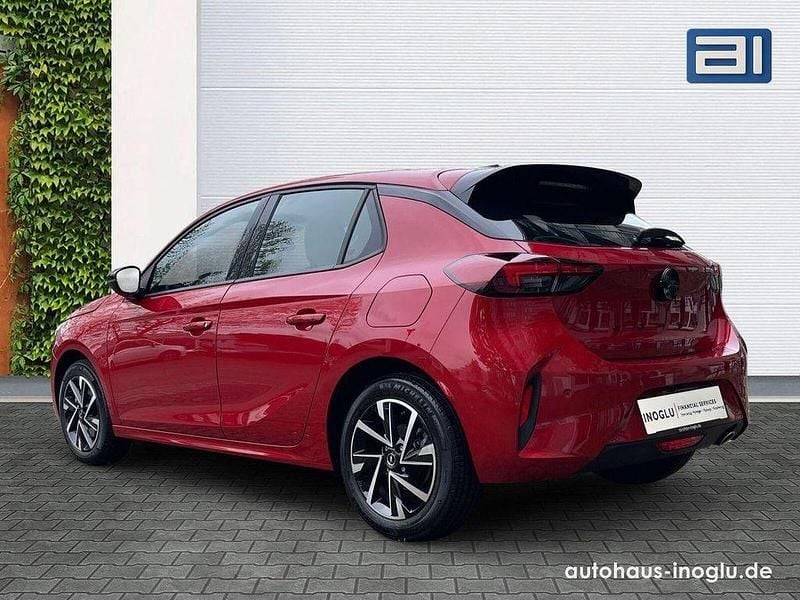 Second-hand Opel Corsa 101 CP (74 kW) 2025 Roșu Hatchback