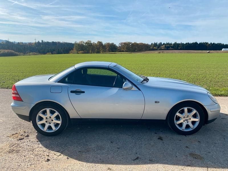 Gebraucht Mercedes SLK200 136 PS (100 kW) 1999 Silber Cabrio