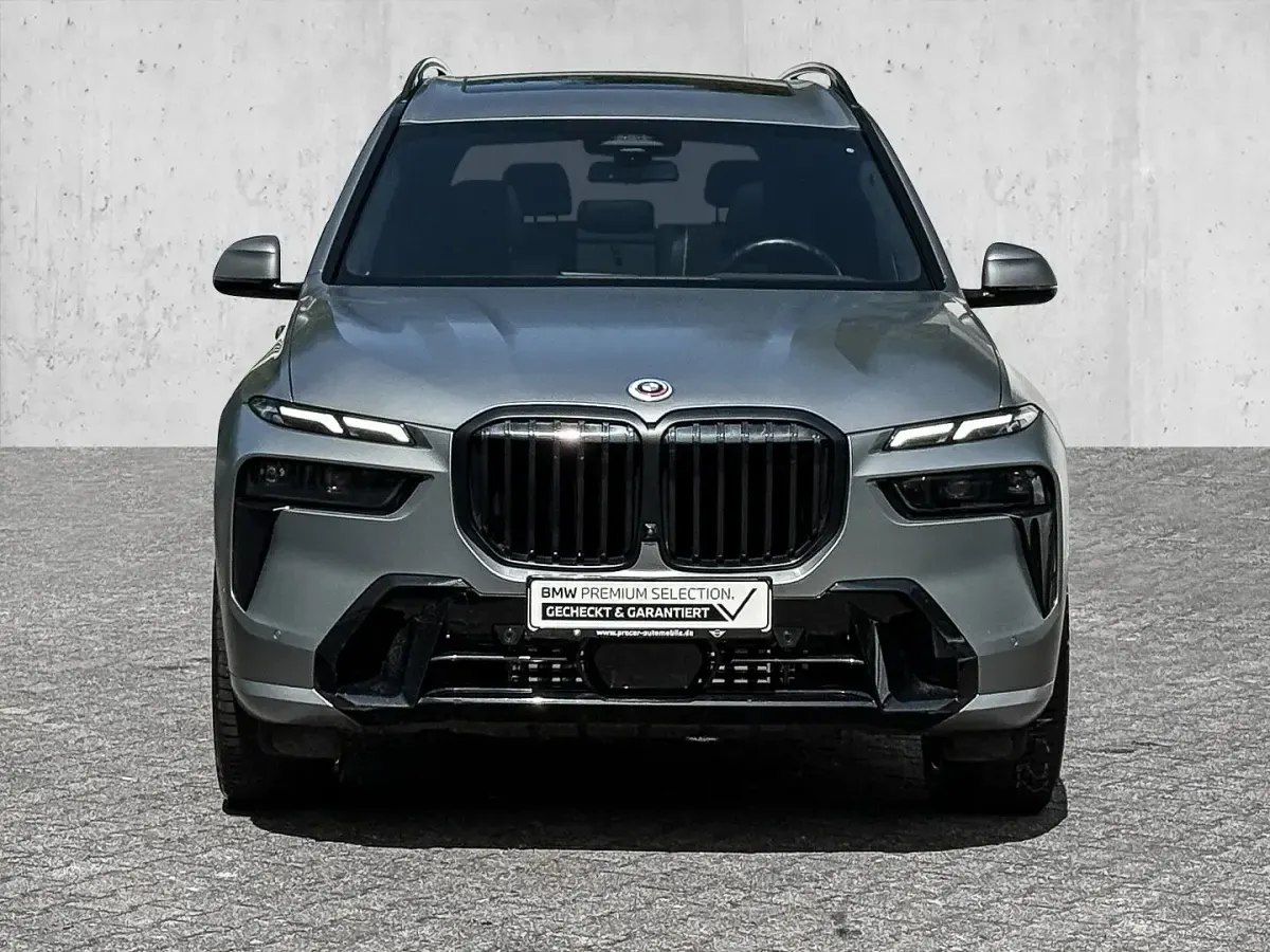 Gebraucht BMW X7 M Sport 360 PS (264 kW) 2023 Silber SUV