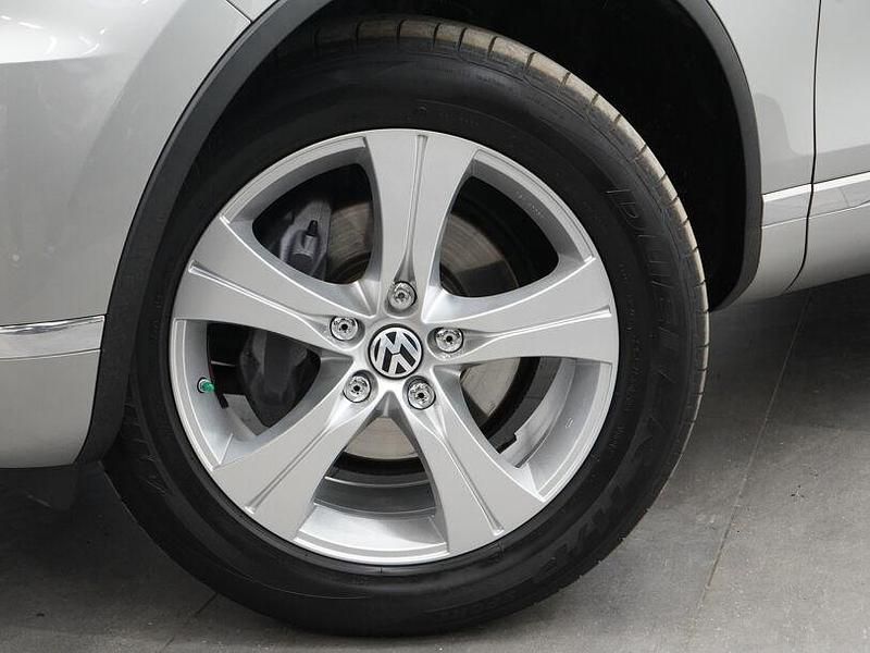 Gebraucht VW Touareg Terrain Tech 262 PS (192 kW) 2015 Silber SUV