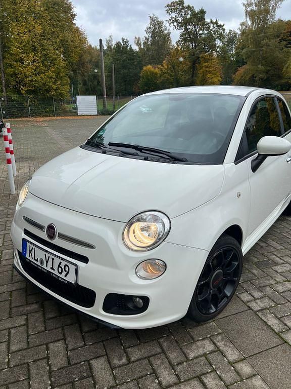 Weiß Gebraucht 2015 Fiat 500S Kleinwagen | 6.990 € (Fairer Preis) - Bild 1/4