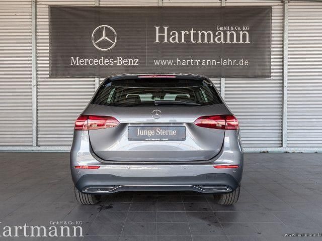 Gebraucht Mercedes B200 163 PS (119 kW) 2024 Van / Kleinbus