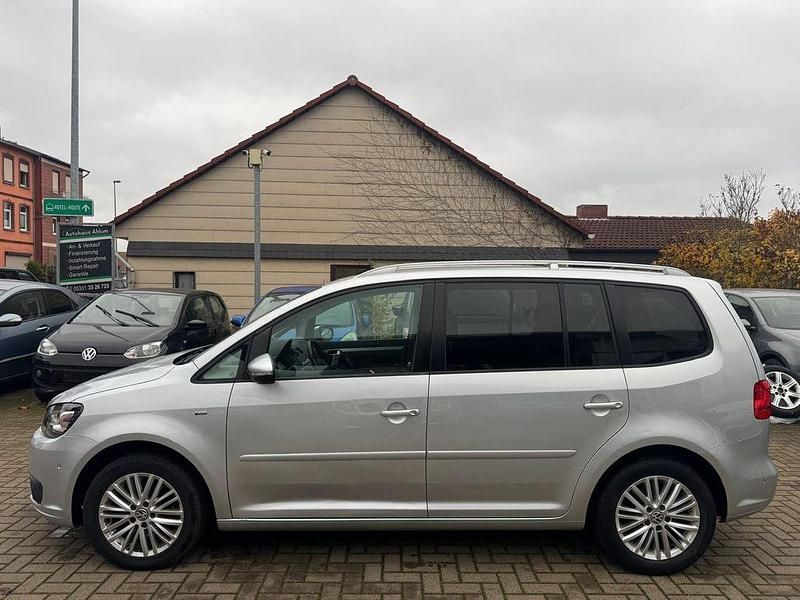Gebraucht VW Touran Cup 140 PS (102 kW) 2014 Silber Van / Kleinbus