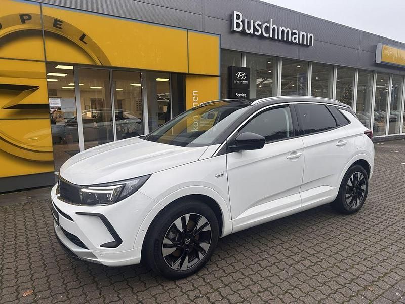Jade weiß Gebraucht 2022 Opel Grandland X Ultimate SUV | 25.990 € (Etwas zu teuer) - Bild 1/4