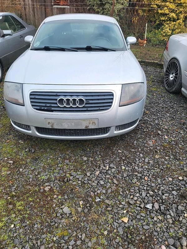 Silber Gebraucht 1998 Audi TT Coupé | 1.800 € (Guter Preis) - Bild 1/4
