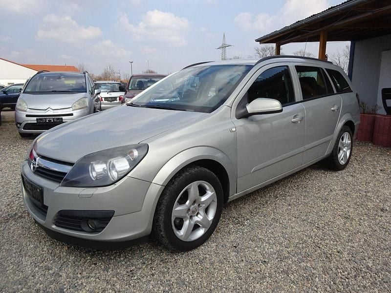 Gebraucht Opel Astra Edition 105 PS (77 kW) 2006 Grau Kombi