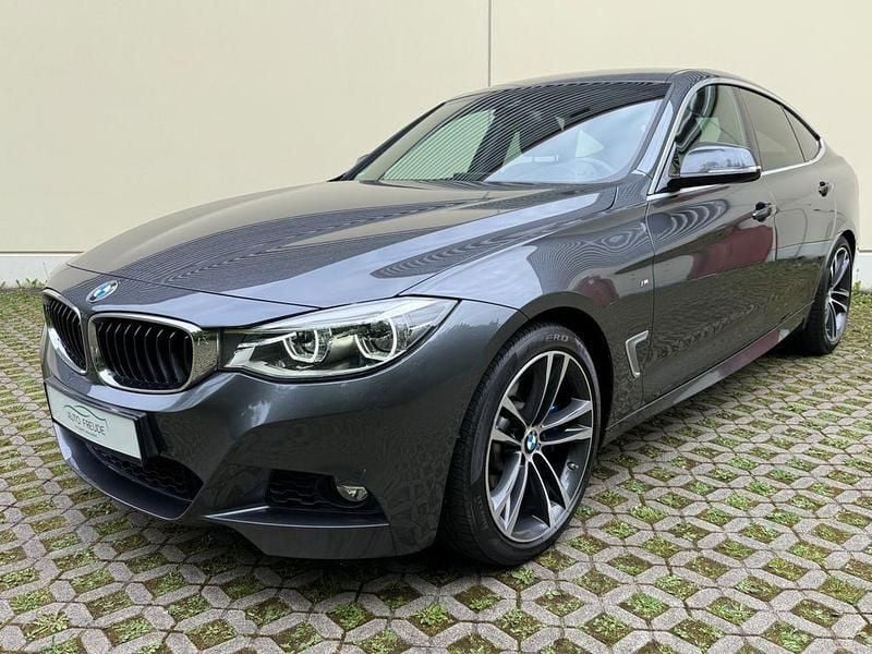 Grau Gebraucht 2018 BMW 340 Gran Turismo M Sport Limousine | 28.790 € (Fairer Preis) - Bild 1/4