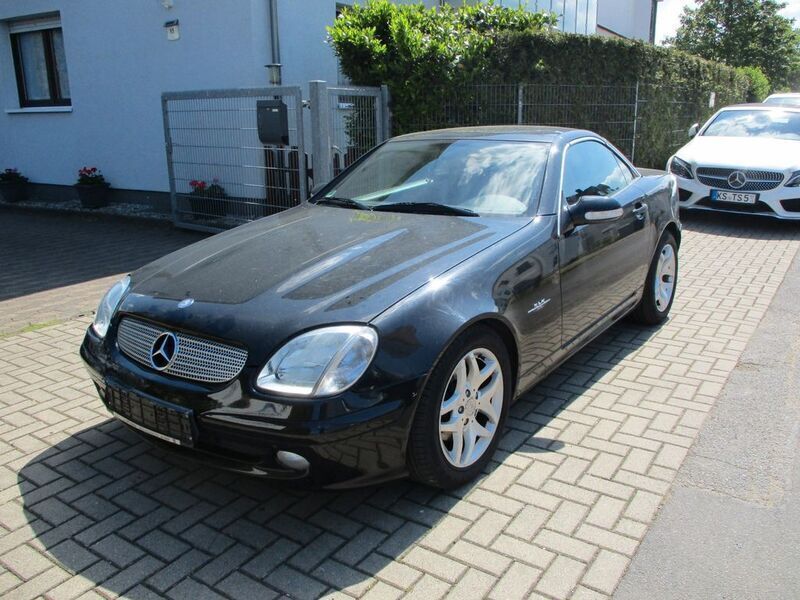 Schwarz Gebraucht 2003 Mercedes SLK200 Edition Cabrio | 6.777 € (Superpreis) - Bild 1/4