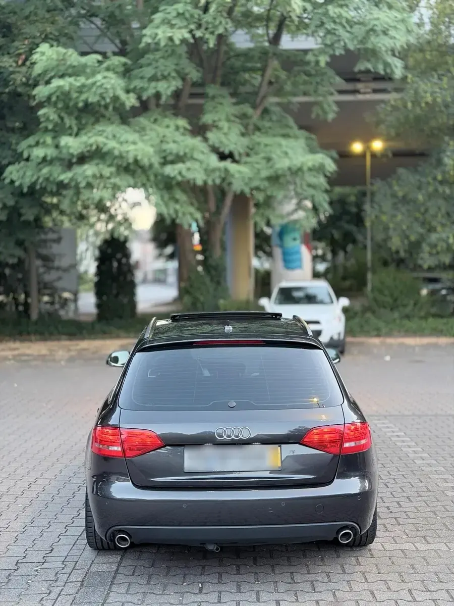 Gebraucht Audi A4 Ambiente 190 PS (139 kW) 2009 Schwarz Kombi