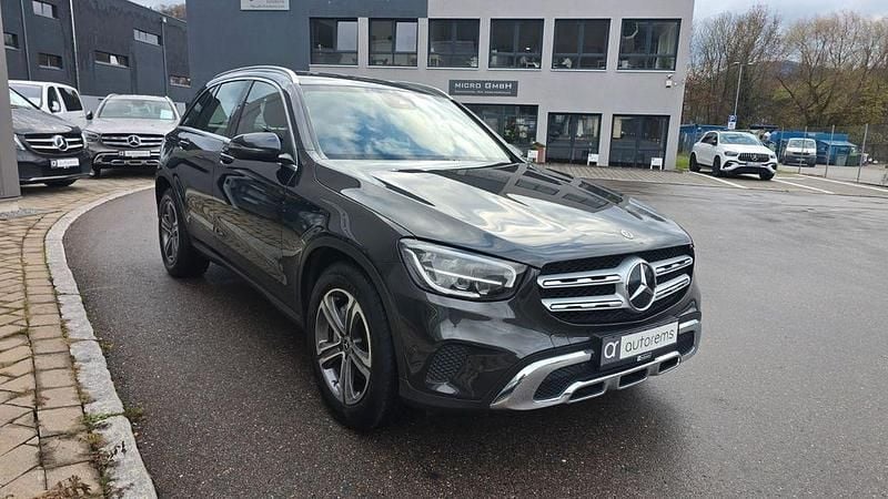 Gebraucht Mercedes GLC220 194 PS (142 kW) 2019 Graphitgrau SUV