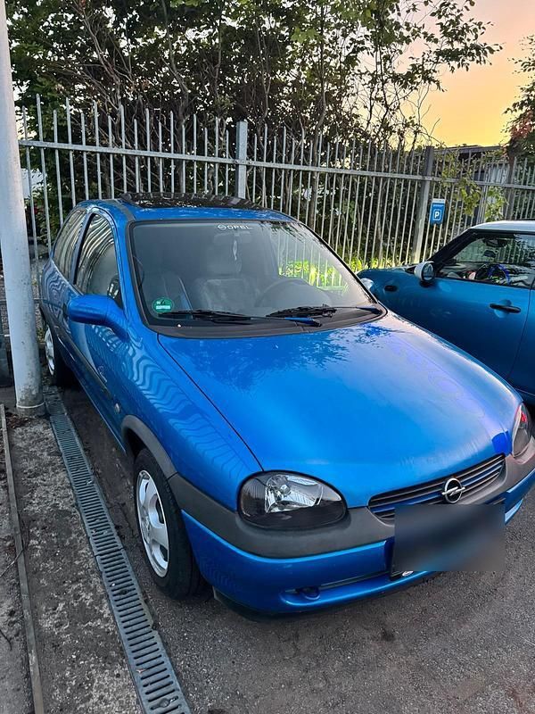 Blau Gebraucht 1997 Opel Corsa Kleinwagen | 400 € (Superpreis) - Bild 1/4