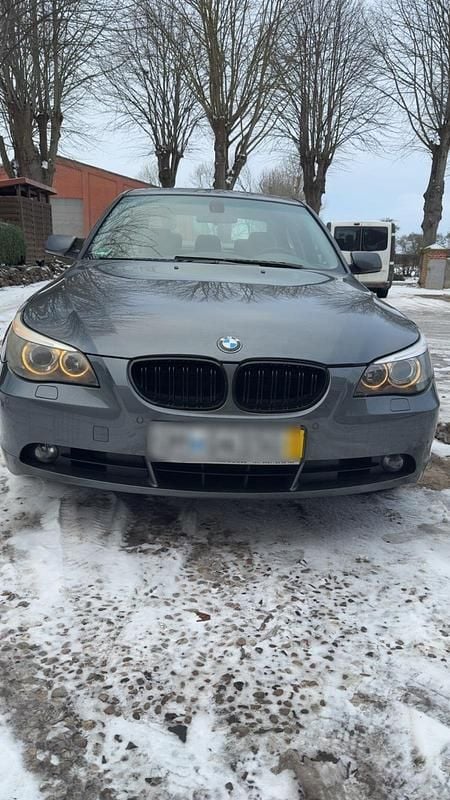 Gebraucht BMW 525 192 PS (141 kW) 2004 Grau Limousine