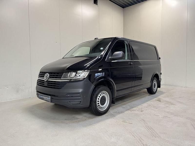 Second-hand VW Transporter 150 CP (110 kW) 2021 Negru Van