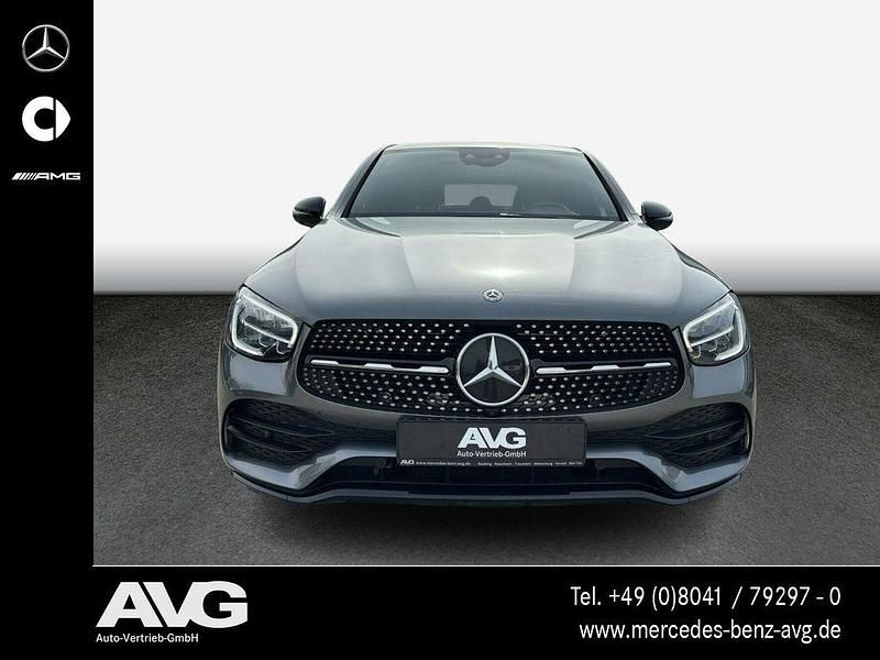 Gebraucht Mercedes GLC300 AMG 258 PS (189 kW) 2019 Lack selenitgrau Coupé