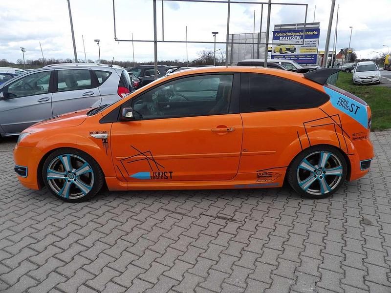 Gebraucht Ford Focus ST 226 PS (166 kW) 2006 Orange Coupé