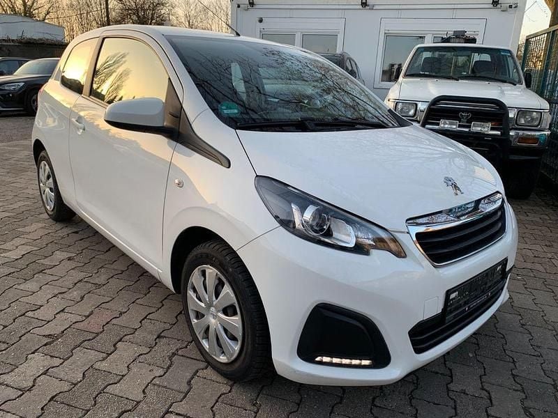 Gebraucht Peugeot 108 Active 69 PS (50 kW) 2017 Weiß Kleinwagen