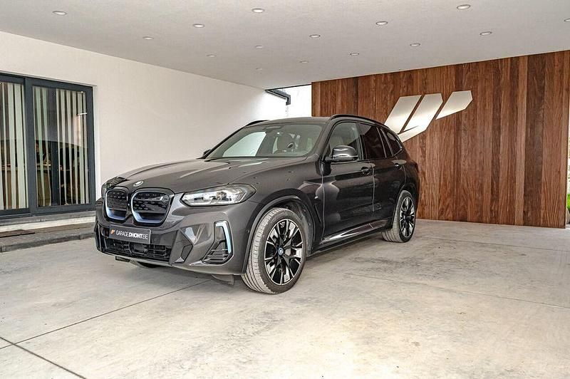 Gebraucht BMW iX3 Impressive 210 kW (286 PS) 2023 Grau SUV