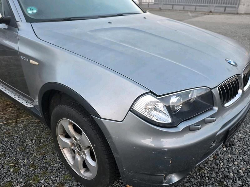 Gebraucht BMW X3 150 PS (110 kW) 2006 Blau SUV
