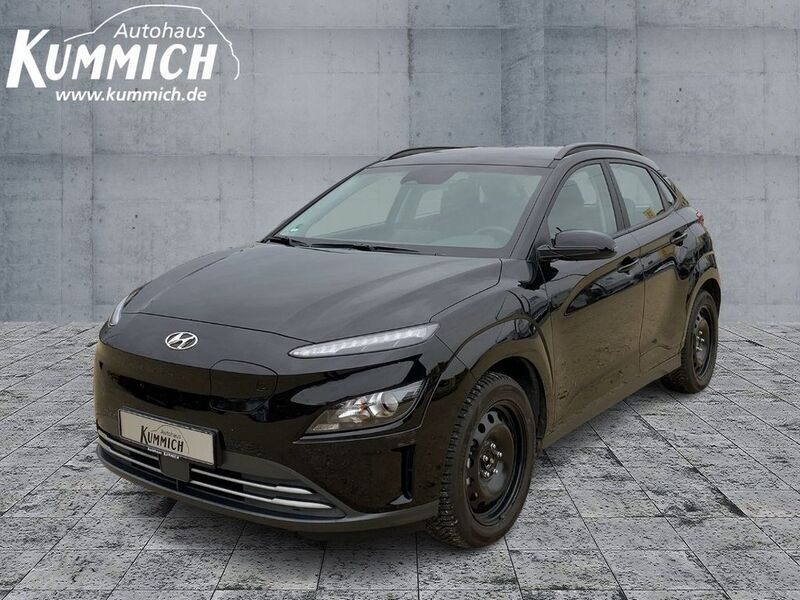 Phantom black (schwarz) Gebraucht 2023 Hyundai Kona Select SUV | 25.690 € (Fairer Preis) - Bild 1/4